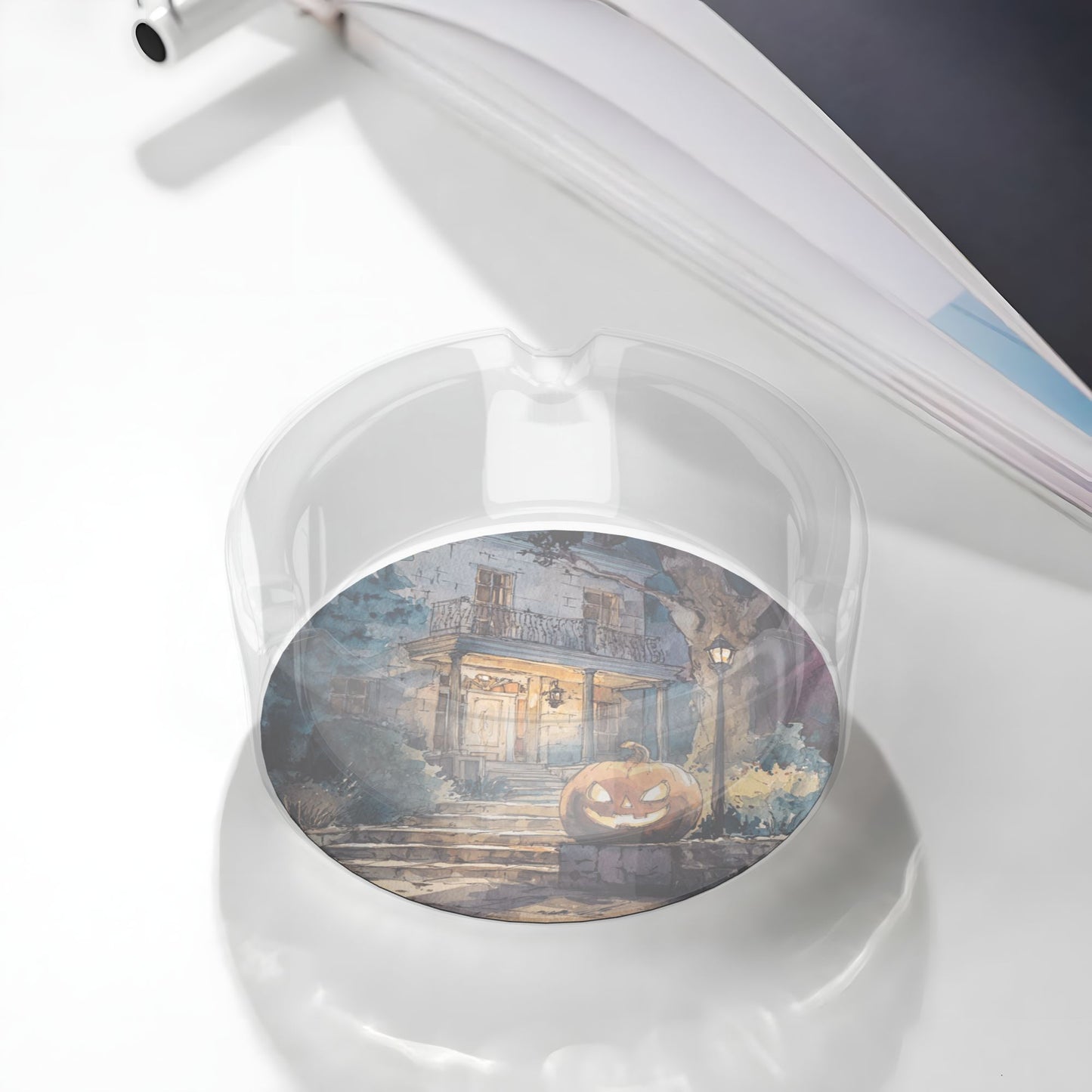 Round Glass Ashtray with Halloween Pumpkin House Design – Transparent Heat-Resistant Creative Ashtray for Home, Office, and Bar