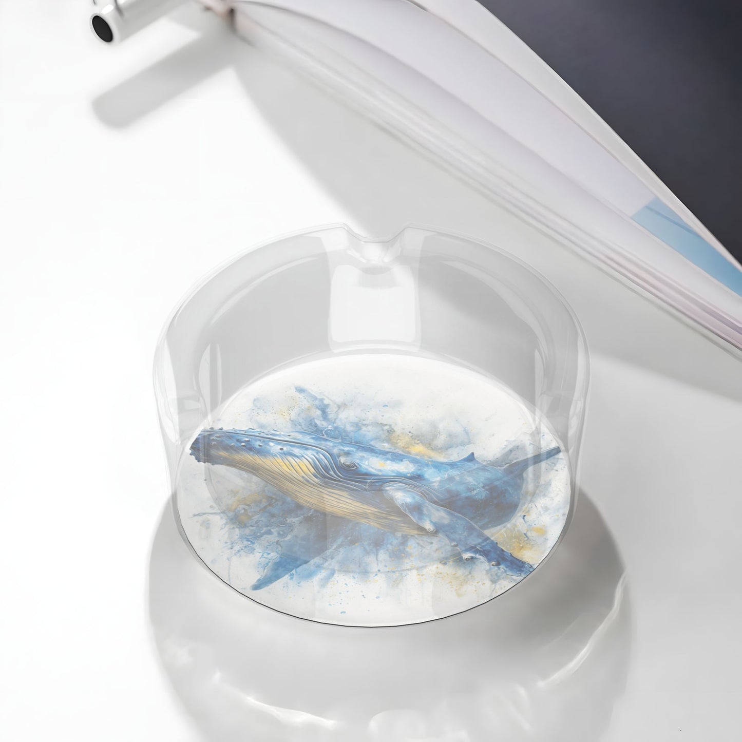 Round Glass Ashtray with Blue Whale Art Design – Transparent Heat-Resistant Modern Decorative Ashtray